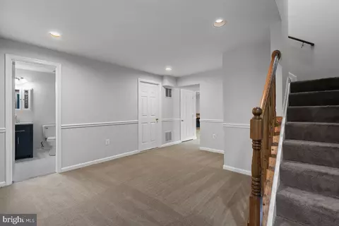 Entry Way - 6367 Etheridge Ln, Manassas, VA 20112 photo 9 of 10