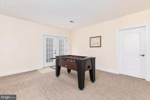 Living - 16512 Gaines Rd, Broad Run, VA 20137 photo 15 of 18