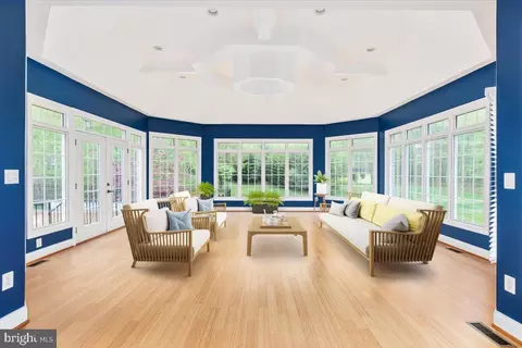 Living - 16512 Gaines Rd, Broad Run, VA 20137 photo 6 of 18