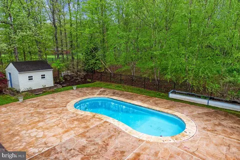 Exterior - 16512 Gaines Rd, Broad Run, VA 20137 photo 7 of 26