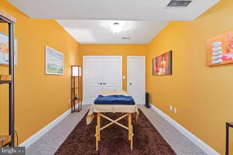 Bedroom - 16512 Gaines Rd, Broad Run, VA 20137 photo 3 of 3