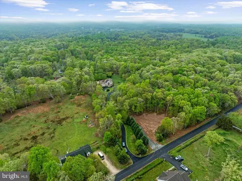 View/Area - 16512 Gaines Rd, Broad Run, VA 20137 photo 3 of 6