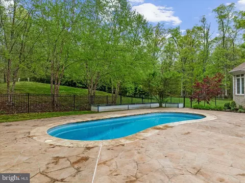 Exterior - 16512 Gaines Rd, Broad Run, VA 20137 photo 11 of 26
