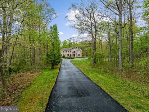 Exterior - 16512 Gaines Rd, Broad Run, VA 20137 photo 1 of 26