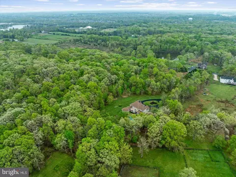 View/Area - 16512 Gaines Rd, Broad Run, VA 20137 photo 6 of 6