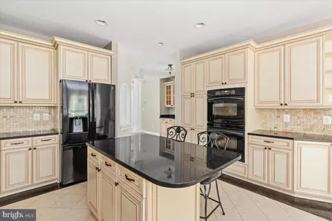 Kitchen - 16512 Gaines Rd, Broad Run, VA 20137 photo 5 of 6