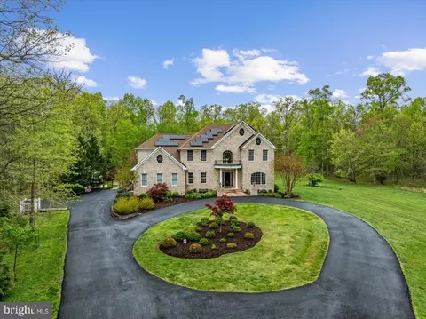Exterior - 16512 Gaines Rd, Broad Run, VA 20137 photo 2 of 26