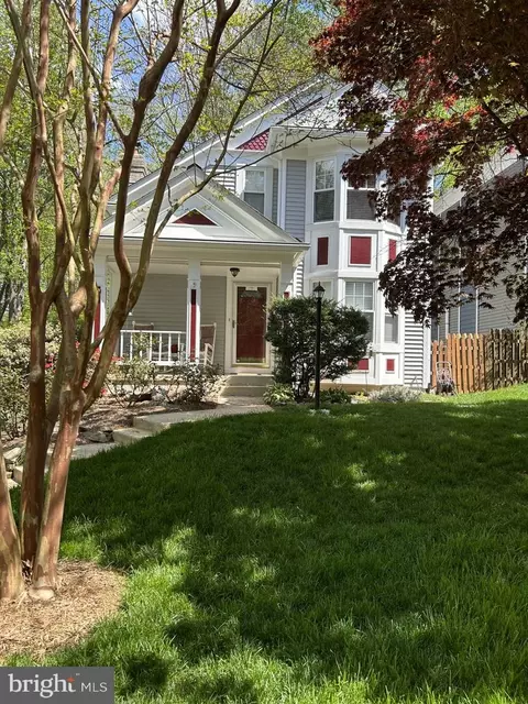 11985 Holly View Dr, Woodbridge, VA 22192