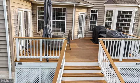 Exterior - 13643 Dodsworth Dr, Bristow, VA 20136 photo 15 of 24