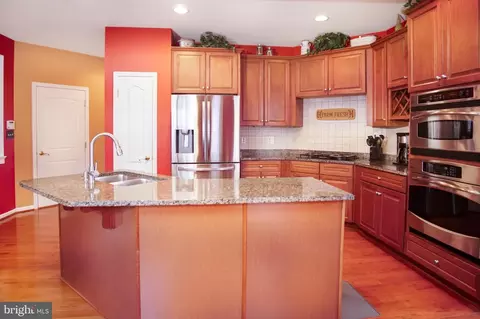 Kitchen - 13643 Dodsworth Dr, Bristow, VA 20136 photo 2 of 3