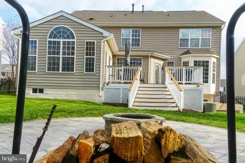 Exterior - 13643 Dodsworth Dr, Bristow, VA 20136 photo 14 of 24