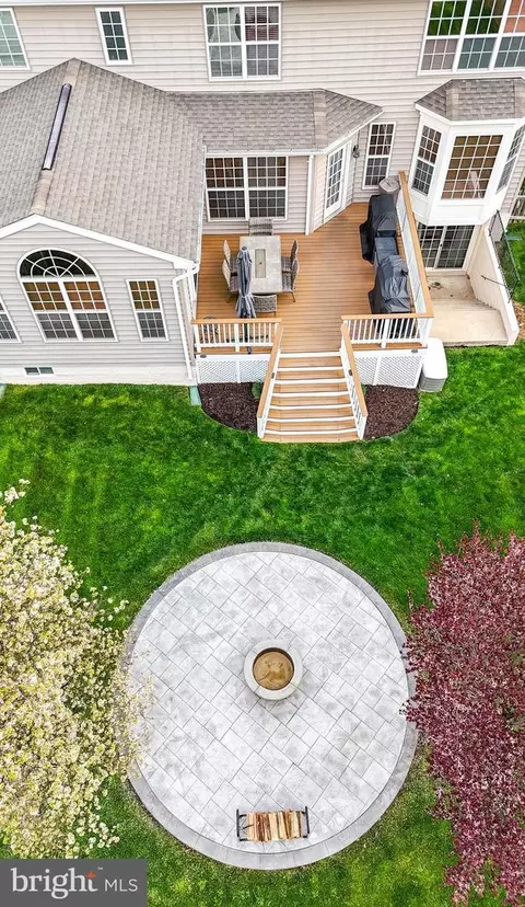 Exterior - 13643 Dodsworth Dr, Bristow, VA 20136 photo 16 of 24