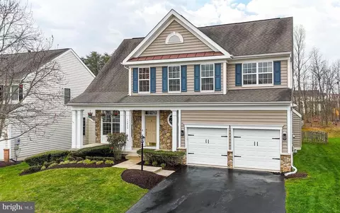 Exterior - 13643 Dodsworth Dr, Bristow, VA 20136 photo 4 of 24