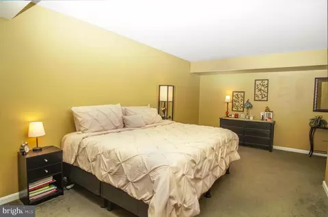 Bedroom - 13643 Dodsworth Dr, Bristow, VA 20136 photo 7 of 8