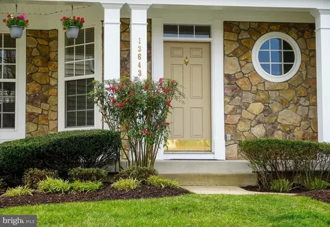 Exterior - 13643 Dodsworth Dr, Bristow, VA 20136 photo 6 of 24