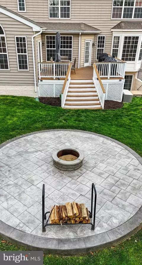 Exterior - 13643 Dodsworth Dr, Bristow, VA 20136 photo 11 of 24