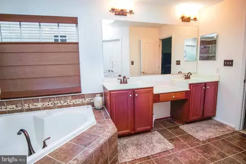 Bath - 13643 Dodsworth Dr, Bristow, VA 20136 photo 3 of 4