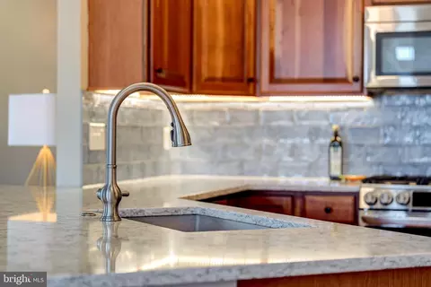 Kitchen - 14243 Clatterbuck Loop, Gainesville, VA 20155 photo 3 of 7