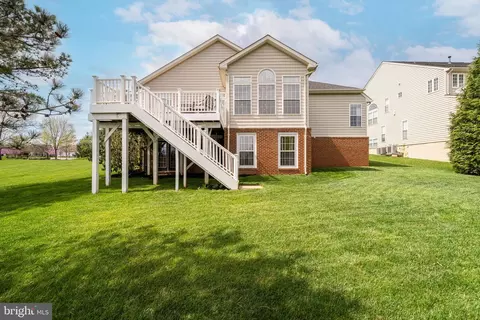 Exterior - 14243 Clatterbuck Loop, Gainesville, VA 20155 photo 7 of 10