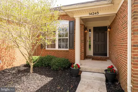 Exterior - 14243 Clatterbuck Loop, Gainesville, VA 20155 photo 4 of 10