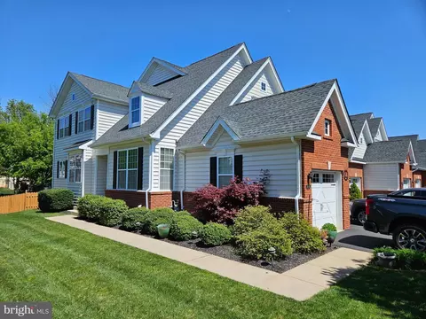 15444 Gossoms Store Ct, Haymarket, VA 20169