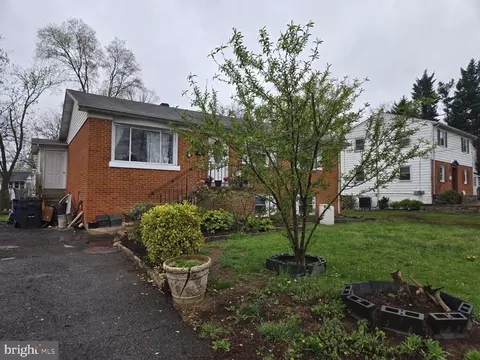 9907 Henrico St, Manassas, VA 20110