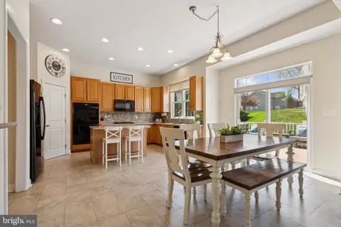 Dining - 9375 Falling Water Dr, Bristow, VA 20136 photo 5 of 5