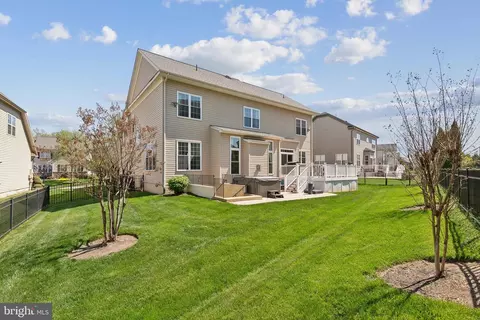 Exterior - 9375 Falling Water Dr, Bristow, VA 20136 photo 6 of 7