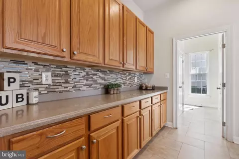 Kitchen - 9375 Falling Water Dr, Bristow, VA 20136 photo 4 of 4