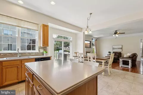 Kitchen - 9375 Falling Water Dr, Bristow, VA 20136 photo 3 of 4
