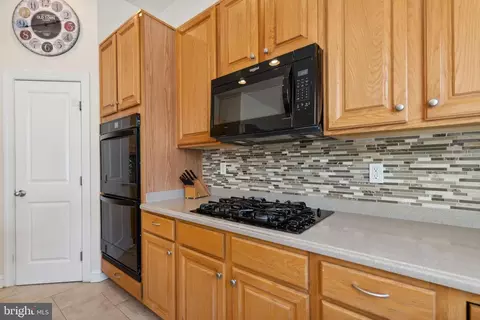 Kitchen - 9375 Falling Water Dr, Bristow, VA 20136 photo 2 of 4