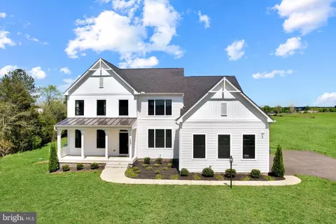 12881 Aden Rd, Nokesville, VA 20181