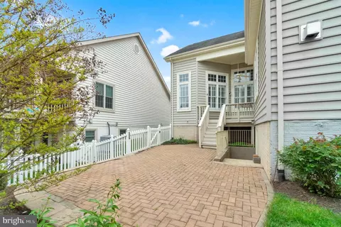 Exterior - 13428 Fieldstone Way, Gainesville, VA 20155 photo 6 of 9