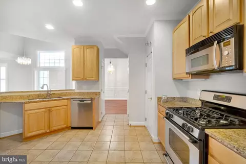 Kitchen - 13428 Fieldstone Way, Gainesville, VA 20155 photo 3 of 4