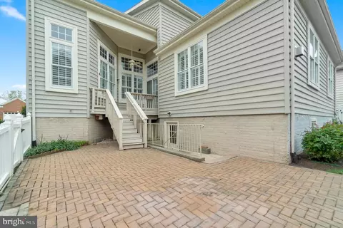 Exterior - 13428 Fieldstone Way, Gainesville, VA 20155 photo 4 of 9
