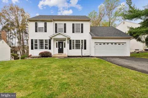 12590 Cricket Ln, Woodbridge, VA 22192