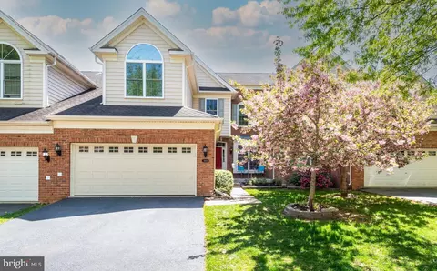 5665 Solheim Cup Dr, Haymarket, VA 20169
