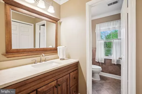Bath - 15134 Holleyside Dr, Dumfries, VA 22025 photo 2 of 4
