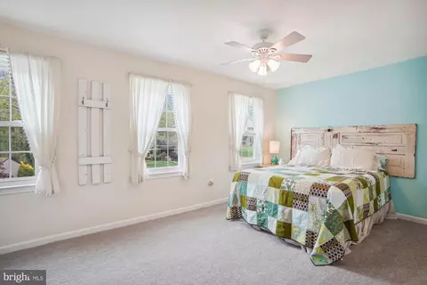 Bedroom - 15134 Holleyside Dr, Dumfries, VA 22025 photo 5 of 9