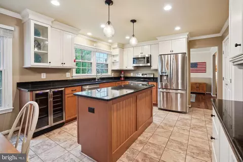 Kitchen - 15134 Holleyside Dr, Dumfries, VA 22025 photo 2 of 6