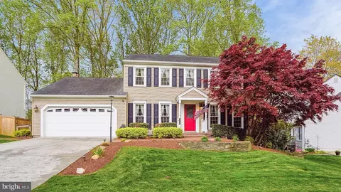 15134 Holleyside Dr, Dumfries, VA 22025