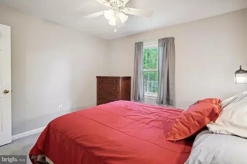 Bedroom - 15134 Holleyside Dr, Dumfries, VA 22025 photo 9 of 9