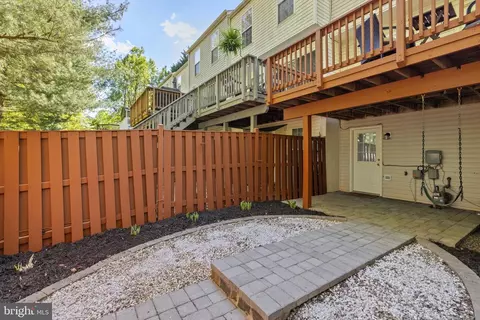 Exterior - 15515 Three Otters Pl, Manassas, VA 20112 photo 11 of 12