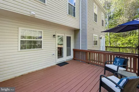 Exterior - 15515 Three Otters Pl, Manassas, VA 20112 photo 7 of 12