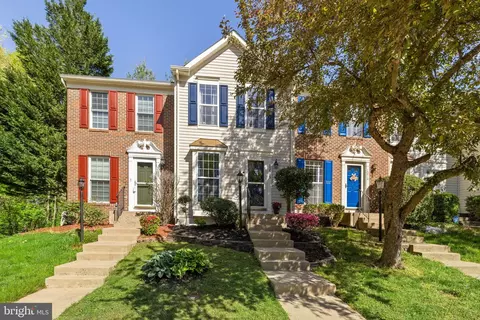 Exterior - 15515 Three Otters Pl, Manassas, VA 20112 photo 3 of 12