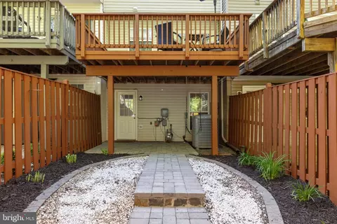 Exterior - 15515 Three Otters Pl, Manassas, VA 20112 photo 12 of 12