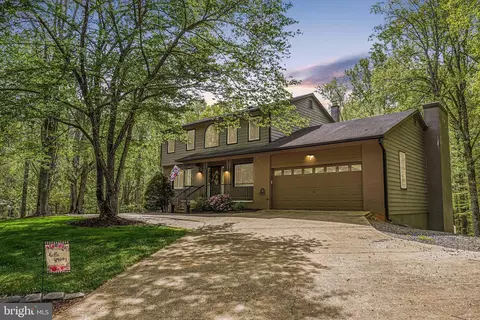 4571 Occoquan Overlook, Woodbridge, VA 22192