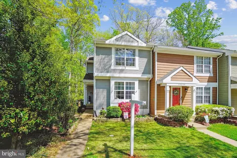 15243 Streamside Ct, Dumfries, VA 22025