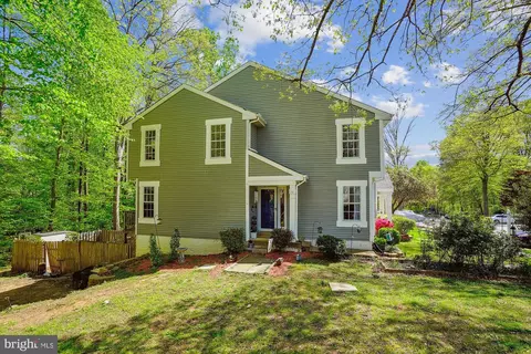Exterior - 15243 Streamside Ct, Dumfries, VA 22025 photo 2 of 5
