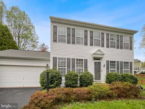 14878 Geranium Ct, Woodbridge, VA 22193